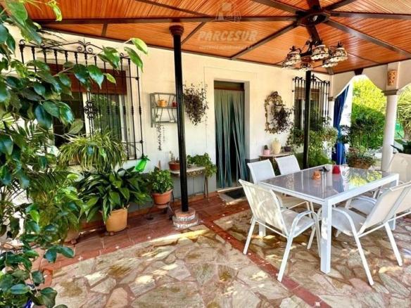 House or villa for sale in Almodóvar del Río