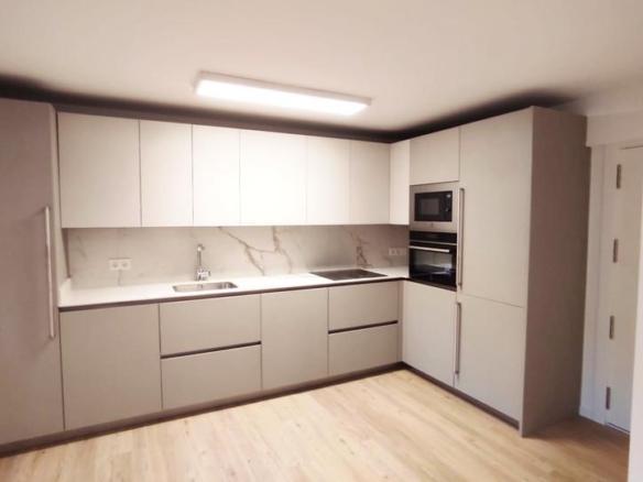 Apartment for sale in Urkizu Pasealekua Ibilbidea, Eibar