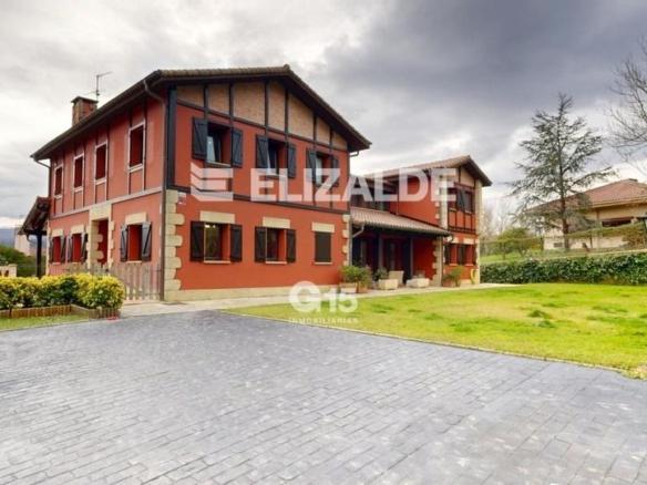 House or chalet for sale in Jaitzubia Auzoa, Hondarribia