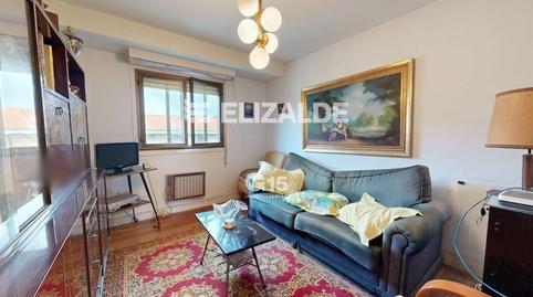 Apartment for sale in Kasares Pasealekua, Altza
