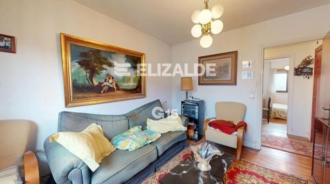 Apartment for sale in Kasares Pasealekua, Altza