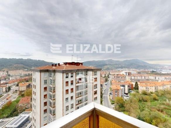 Apartment for sale in Altza Pasealekua, Altza