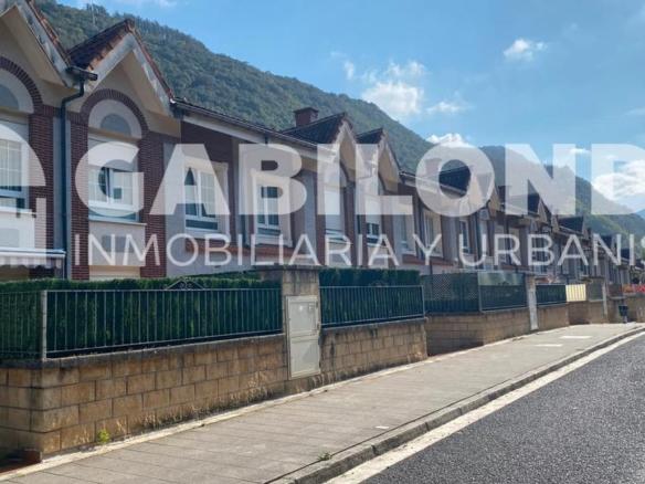 Townhouse for sale in Kilimon Hiribidea, Mendaro
