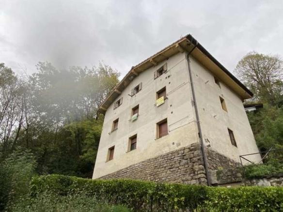 Apartment for sale in Basarte Kalea, Bergara