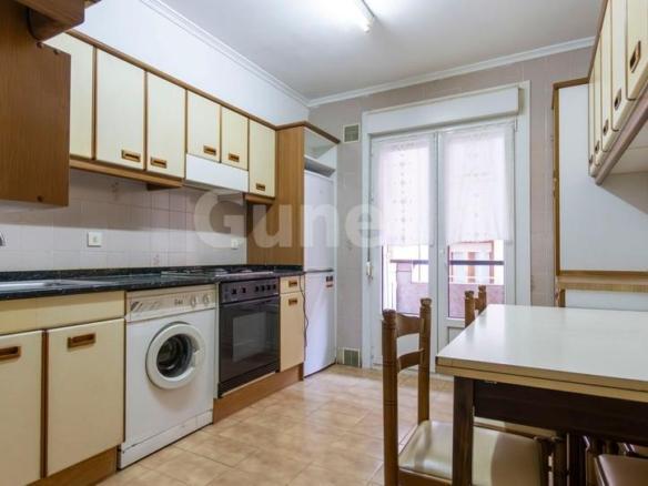 Apartment for sale in Urola, Zumarraga