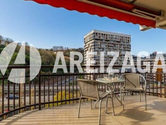 Apartment for sale in Olaeta Kalea, Anoeta