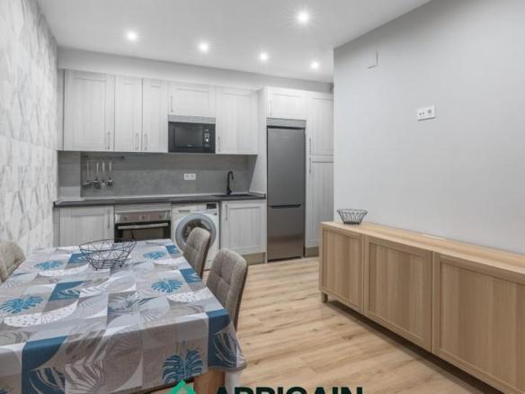 Apartment for sale on Calle Virgen del Carmen, Egia