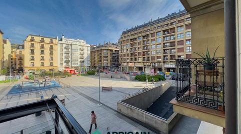 Apartment for sale in Txofre, Gros