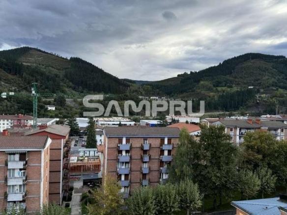Apartment for sale in Santa Teresa Kalea, Arrasate / Mondragón