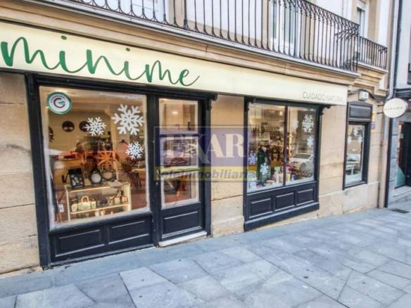 Commercial premises for sale on San Marcial Street, Centro – Mendibil – Santiago