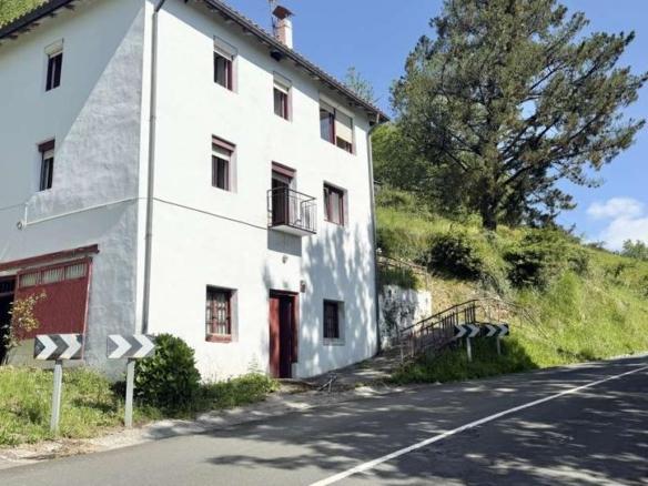 House or chalet for sale in Aiastia Bailara, Elgoibar