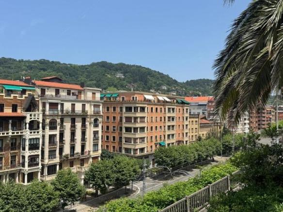 Apartment for sale in Egia, Egia