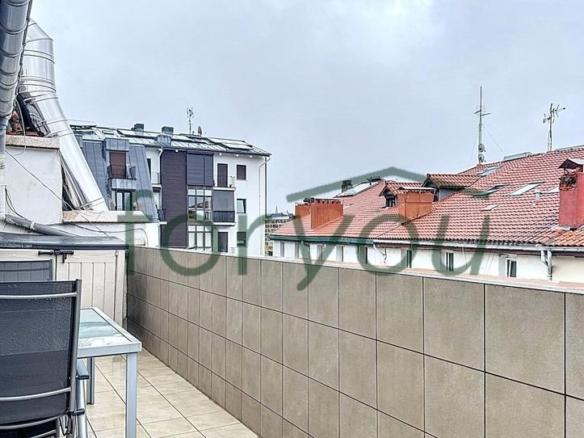 Penthouse for sale on General Etxague Street, Old Town