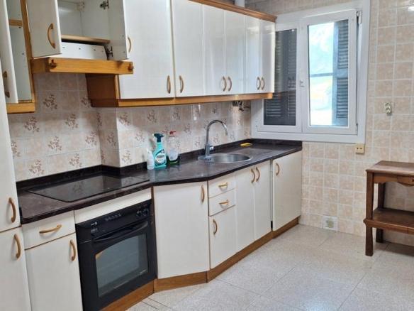 Apartment for sale in Ibai-gain Kalea, Ibarra