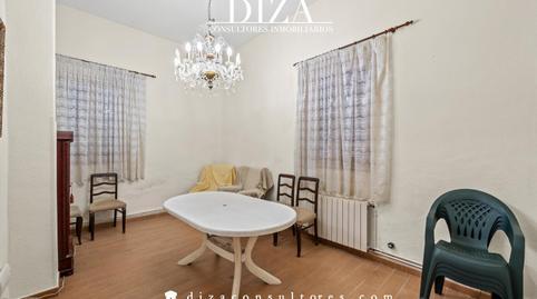 House or villa for sale in De Orcasitas, Guindalera