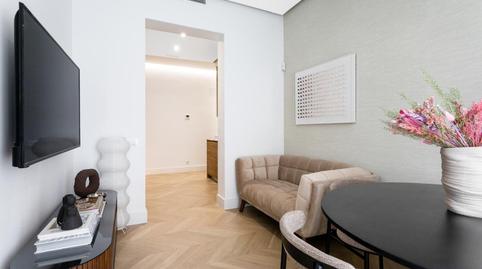 Apartment for sale in De Santa Engracia, Trafalgar