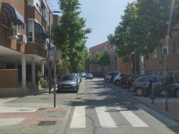 Apartment for sale on Avenida Coruña, Los Arroyos