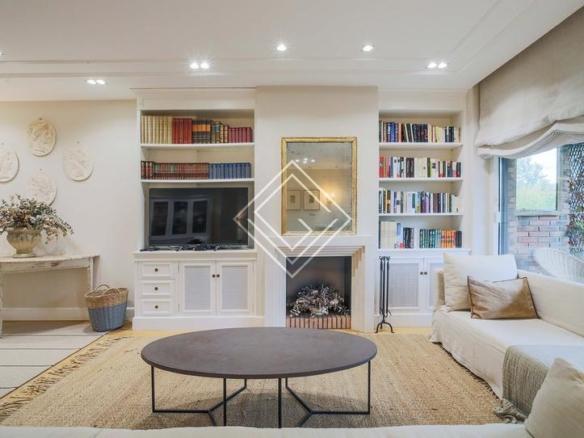 Apartment for sale in Fuentelarreina