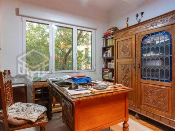 Apartment for sale on Calle del Doce de Octubre, Niño Jesús
