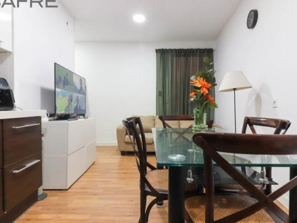 Apartment for sale on Paseo de las Delicias, Palos de Moguer