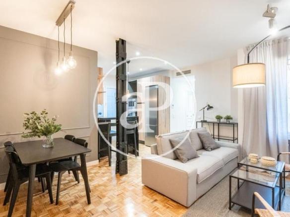 Apartment for sale on Viriato Street, Almagro