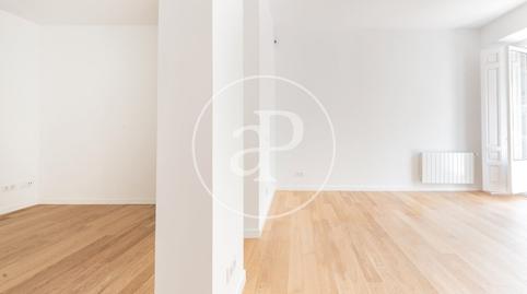 Apartment for sale in C. de Atocha, Cortes – Huertas