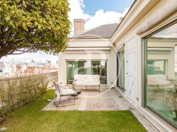 Penthouse for sale on C. de José Ortega y Gasset, Castellana