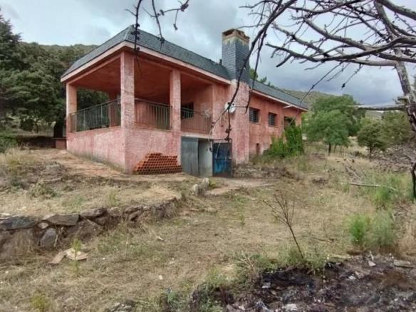 House or villa for sale in Robledo de Chavela
