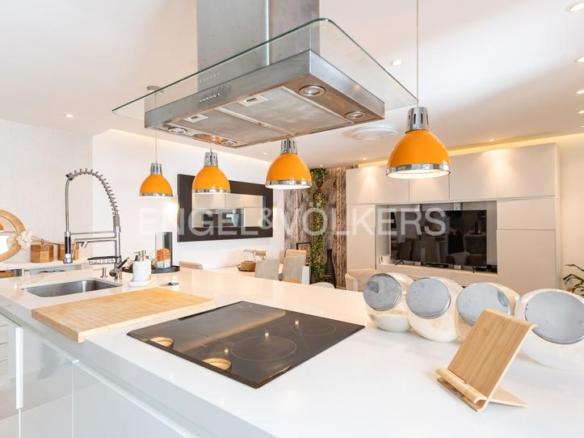 Apartment for sale in Cuatro Caminos – Azca