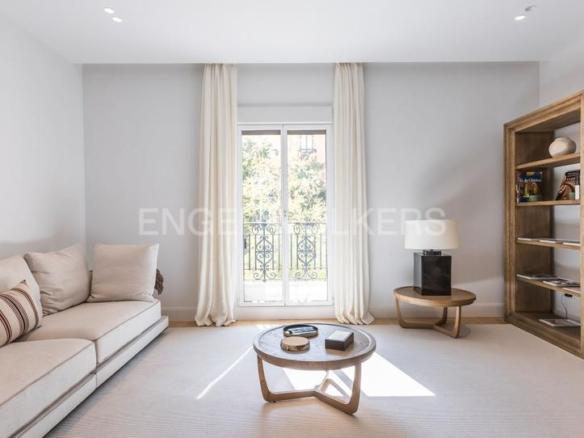 Apartment for sale in Jose Ortega y Gasset, Lista