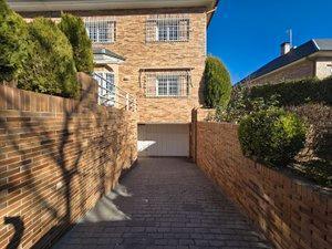 House or chalet for sale in Somosaguas