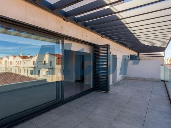 Duplex for sale in Breton de Los Herreros, Ríos Rosas – Nuevos Ministerios