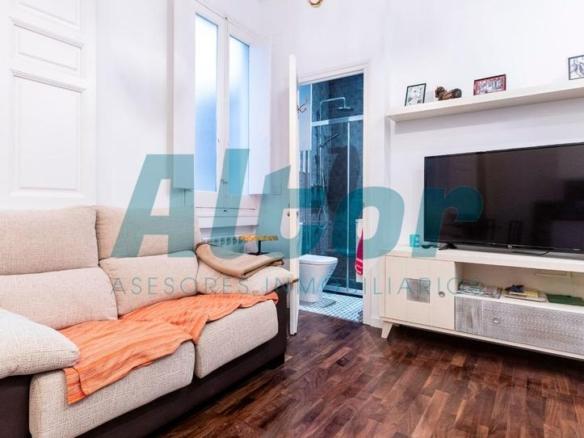 Apartment for sale in Del Prado, Cortes – Huertas