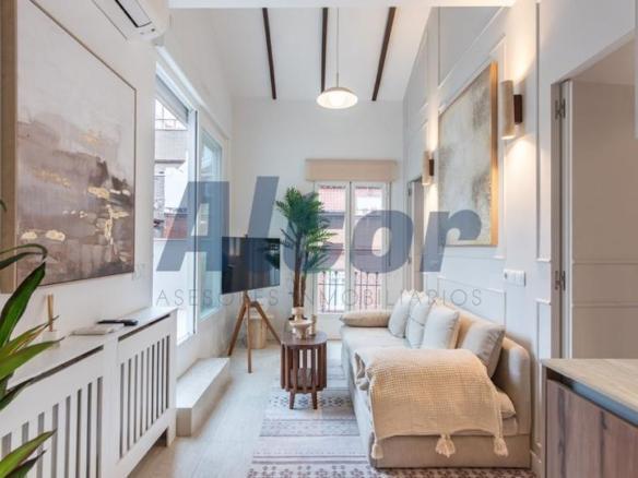 Penthouse for sale in General Perón, Cuatro Caminos – Azca