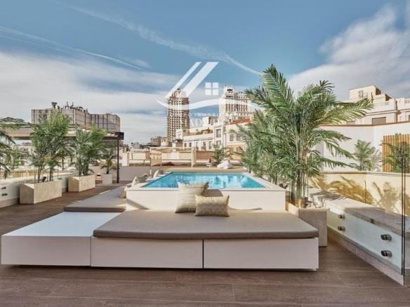 Apartment for sale on Calle de Leganitos, Palacio