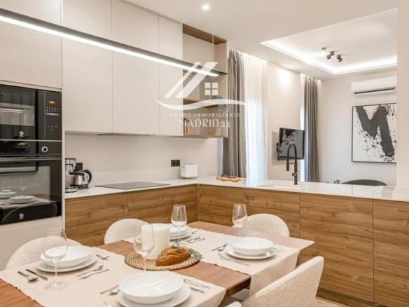 Apartment for sale in Montera, Sol
