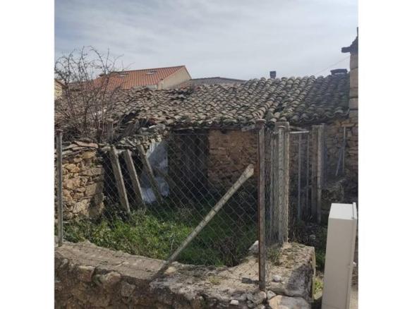 House or villa for sale in Calle Cantarranas, 6, Piñuécar-Gandullas