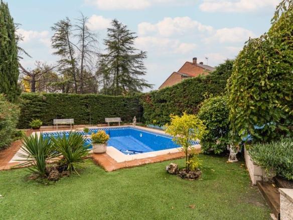 House or villa for sale on Calle de Sevilla, La Cárcaba – El Encinar – Montemolinos