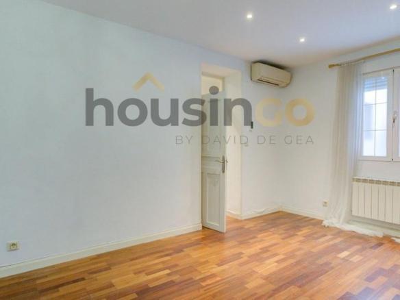 Apartment for sale in Alcántara, Goya