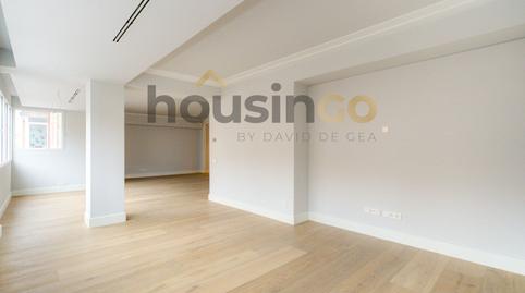 Apartment for sale in De América, Guindalera