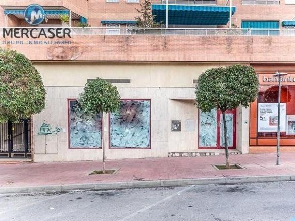 Commercial premises for sale on Maria de Zayas Street, Loeches
