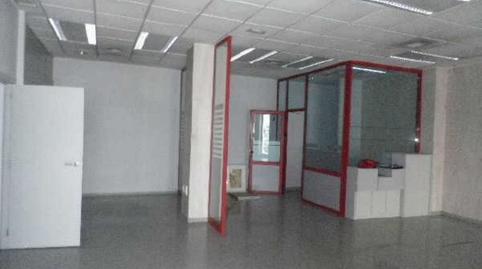 Commercial premises for sale on Maria de Zayas Street, Loeches