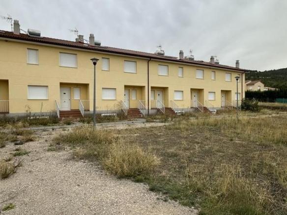 Casa adosada en venta en La Fuente, Albalate de Zorita