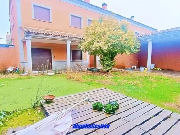 Casa o chalet en venta en Calle Eulalia Abaitua, Las Cañas