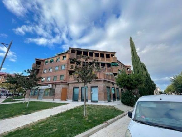 Local en venta en Acacias, 1, Bulevar – Plaza Castilla