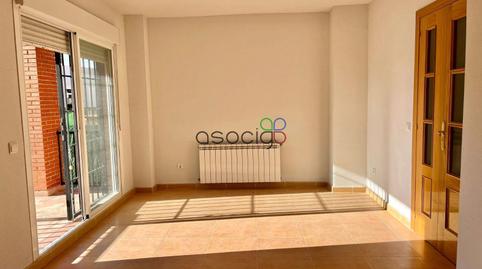 Casa adosada en venta en Escritor Javier Reverte, Torija