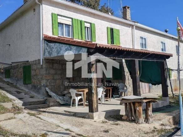 House or villa for sale in Miguel Delibes, Santa Cruz de Pinares