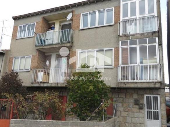 Apartment for sale on Calle Francisco Casares, Navalperal de Pinares