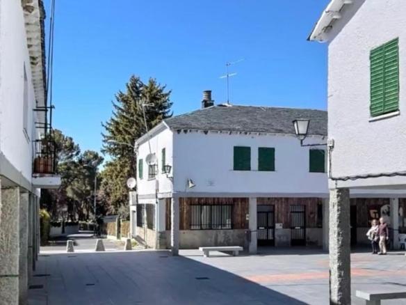 Apartment for sale in Comercial (urb Coto), Maello