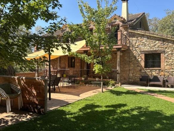House or villa for sale in Poligono 37, Parcela 44, Candeleda